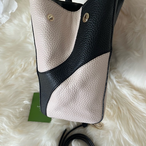 Kate Spade Black/Taupe Pebble Leather w/removable crossbody strap. - Picture 7 of 10